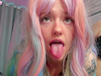 LunaaBee webcam bongacams model stream image