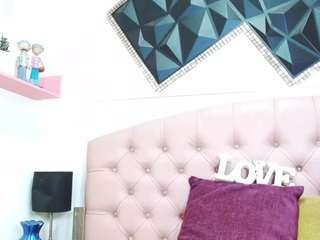 andrea-safeira webcam camsoda model stream image