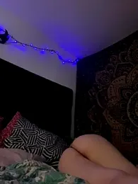 onlymoney18k webcam model stream image