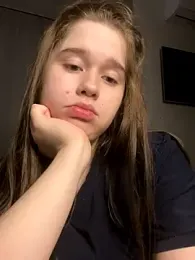 HornyGirlH webcam stripchat model stream image