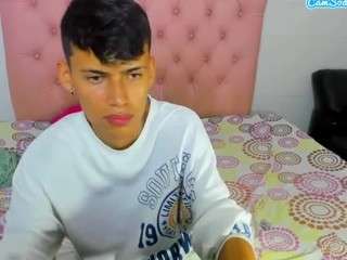 cameron-mills webcam model stream image
