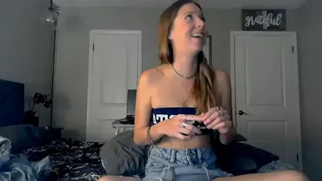 molly_witha_chance webcam model stream image