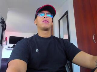 Johnny Walls webcam model stream image