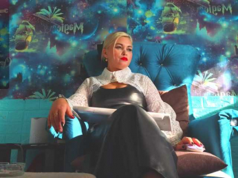 Mistress-Gwen webcam bongacams model stream image