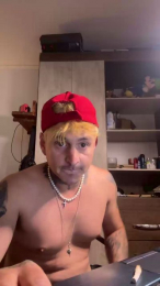 Mikapone webcam model stream image