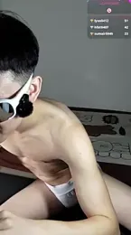 CYCYCYCYCY webcam model stream image