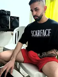 giannis090 webcam model stream image