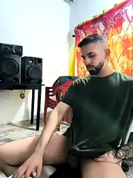 giannis090 webcam model stream image