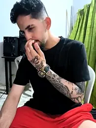 giannis090 webcam model stream image