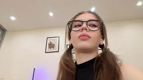 dolly_ll webcam model stream image