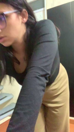 Cata_ webcam model stream image