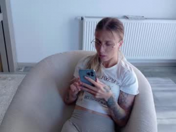 deidi_sweet webcam model stream image