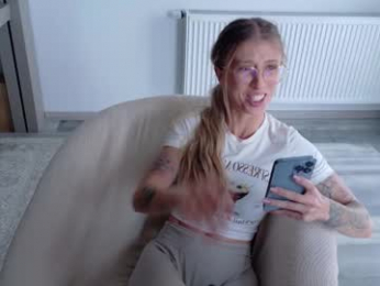 deidi_sweet webcam model stream image