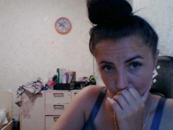 Kira-Sweetchi webcam model stream image