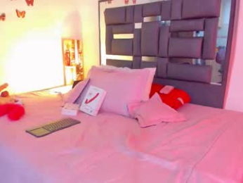 gio_gray webcam model stream image