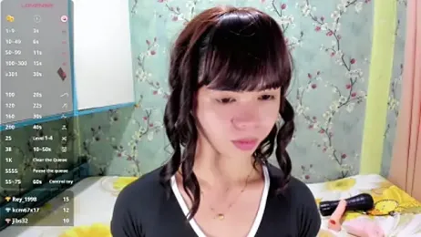 UrHotSexyShine webcam model stream image