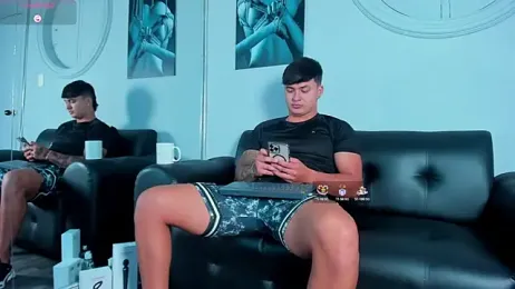 Cristopher_strong webcam model stream image