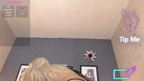 Sara-Smith- webcam model stream image