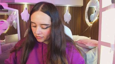 Emmajones9 webcam model stream image