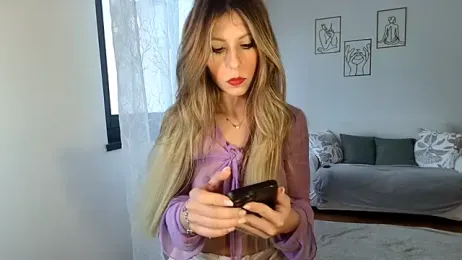 Daleliana webcam model stream image