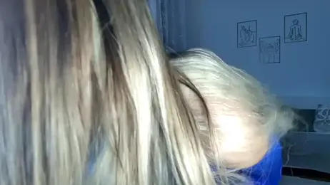 Daleliana webcam model stream image