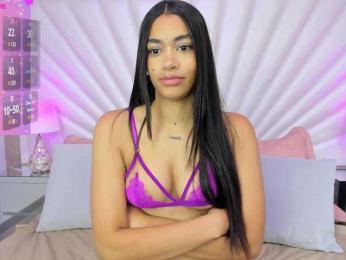 LunaRoussel webcam model stream image