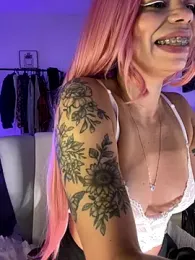 GrlAlice webcam model stream image