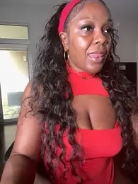 TilaTotti webcam model stream image