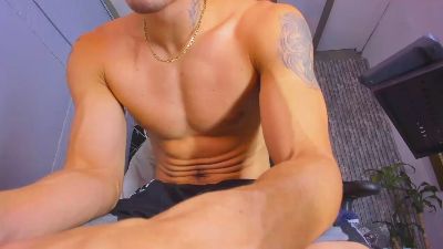 JohnApolo webcam model stream image