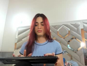 alexandra_wonder69x webcam model stream image