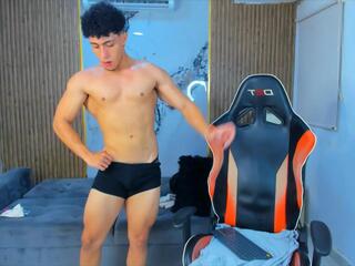 Deexter Greashly webcam model stream image