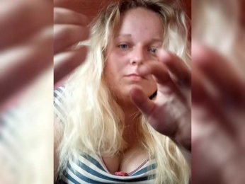 EmmaXlove webcam model stream image