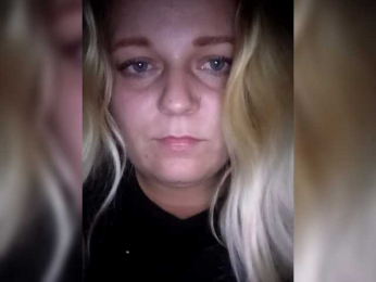 EmmaXlove webcam model stream image