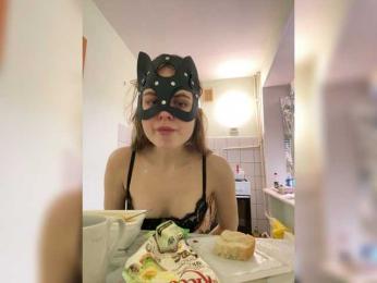 Xzibitzi webcam model stream image