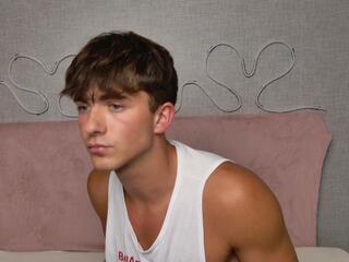 Pierce Bailey webcam model stream image