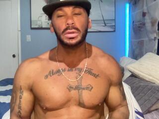 Marco Ducati webcam flirt4free model stream image