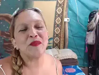 mom_son_dirty webcam model stream image