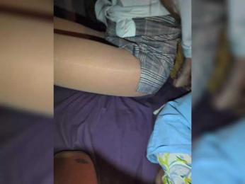 Elleanora webcam model stream image