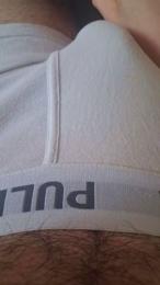 pantpissing webcam model stream image