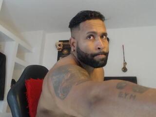 Tayler Summer webcam model stream image