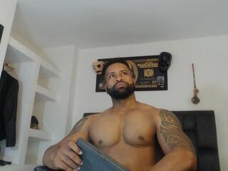 Tayler Summer webcam model stream image