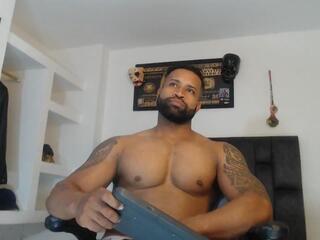 Tayler Summer webcam model stream image