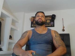 Tayler Summer webcam model stream image