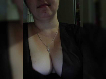 Vitalina272127 webcam model stream image