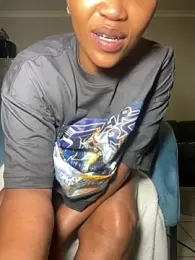 WaterMommy webcam model stream image