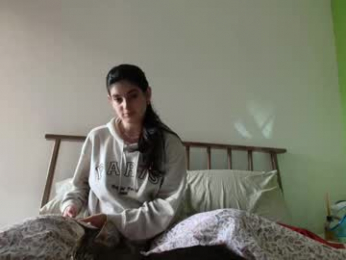 hollyshit_ webcam model stream image