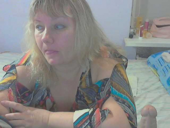 LucyAlexis webcam model stream image