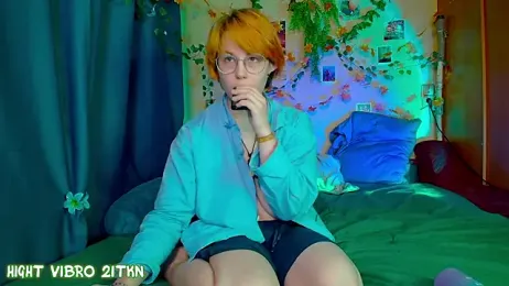 TrickyKitsune webcam stripchat model stream image