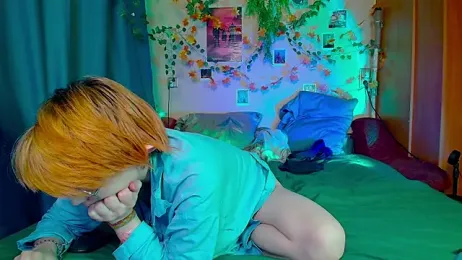TrickyKitsune webcam stripchat model stream image