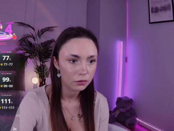 Lerochkaa webcam model stream image